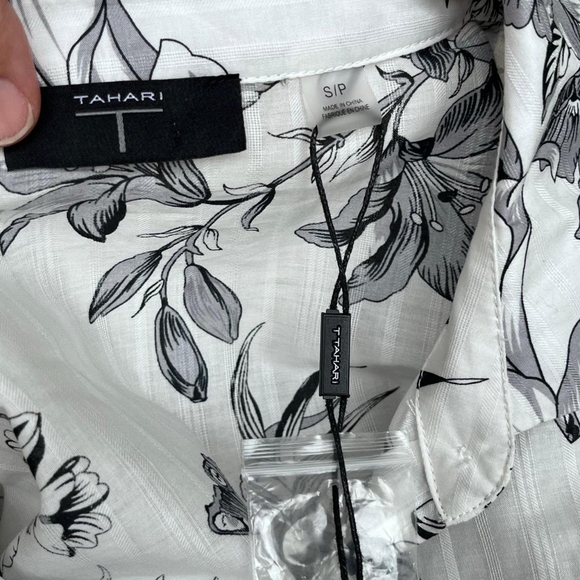 Floral Black and White Button-Up Shirt - Picture 6 of 6